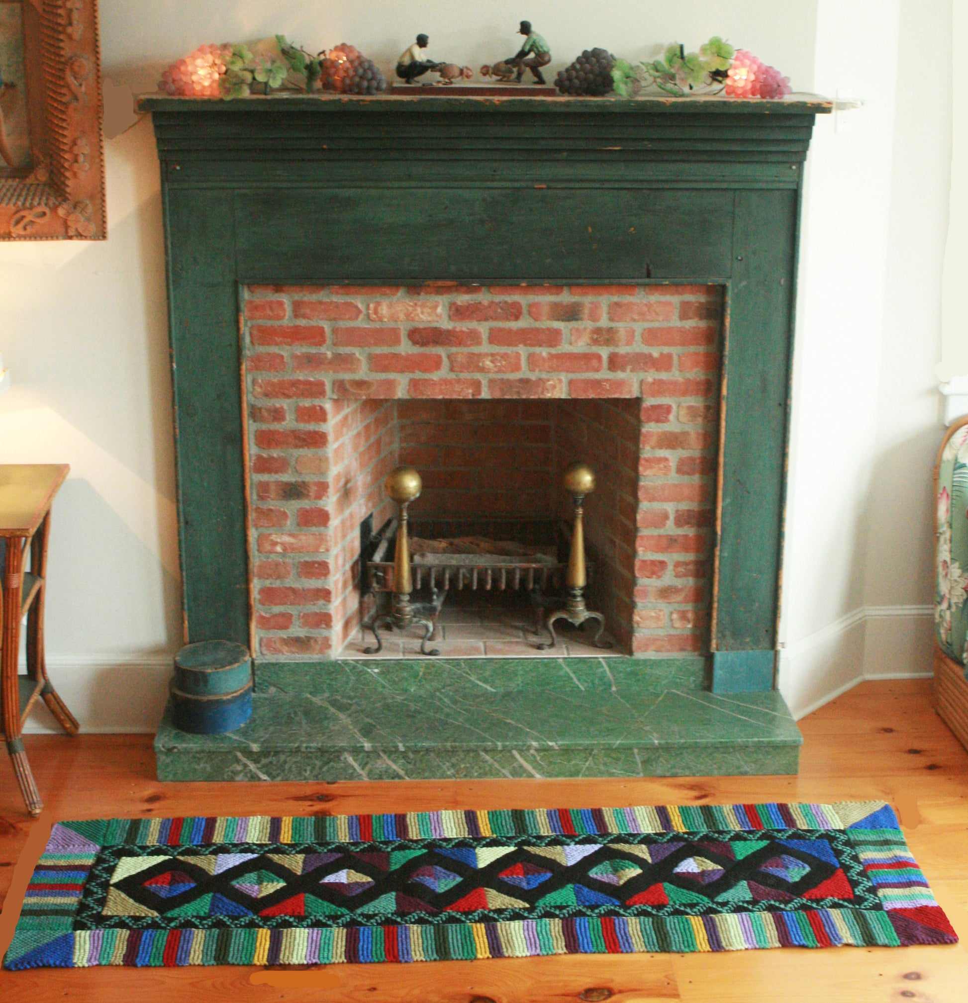 8 Diamonds<br/> <br/>24" x 77"