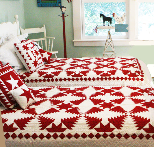 "Pineapple Log Cabin" in Red-White Twin